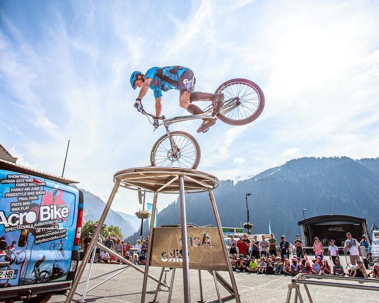 Image SPECTACLE-ACRO-BIKE-100-TRIAL-PAGE-ACCUEIL
