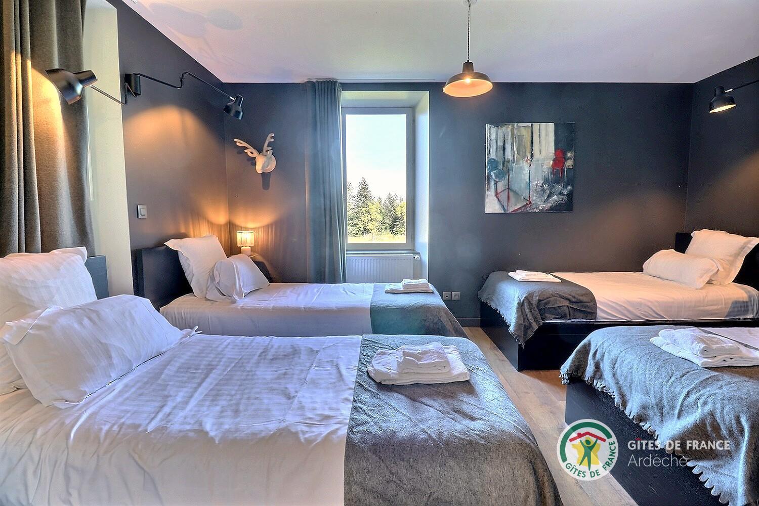 Chambre avec 4 lits en 90 au niveau 0