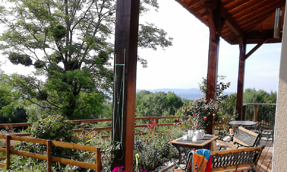 terrassechambresdhoteslegrandnoyer