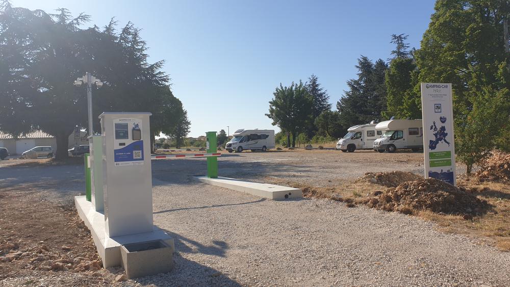 aire de stationnement camping-car Sault
