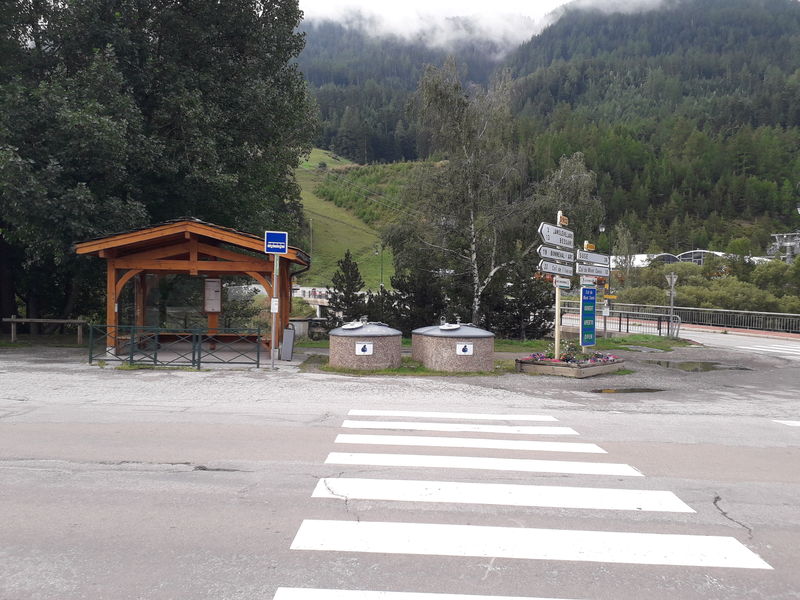 arrêt N°322 : office de tourisme sens montant