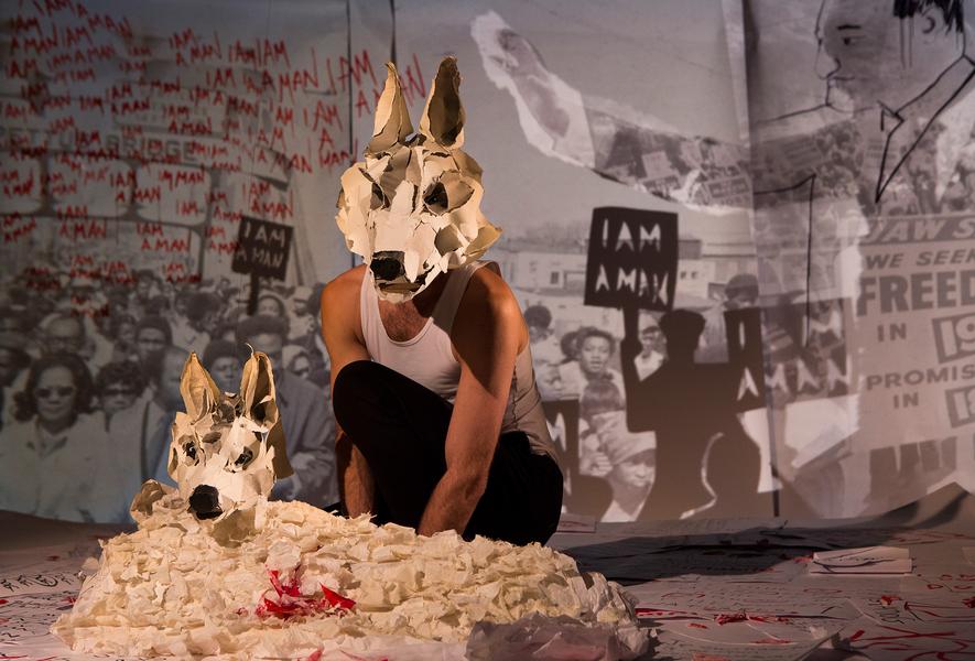 White Dog - Camille Trouvé et Brice Berthoud - Les Anges au Plafond - CDN de Normandie-Rouen