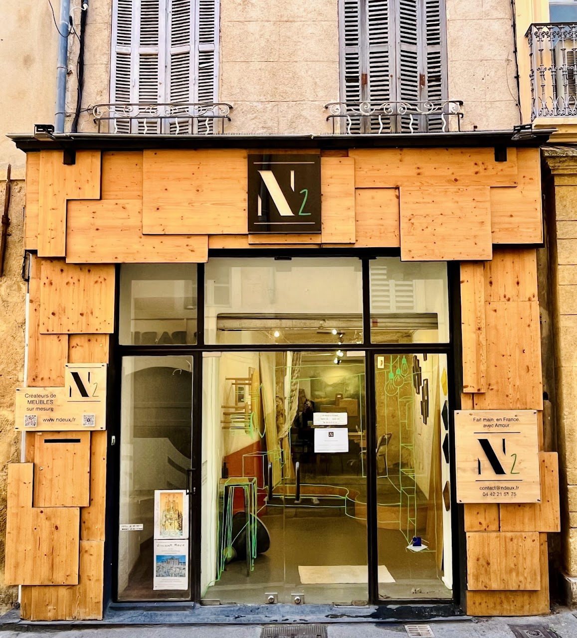 N2 - Créateurs de meubles sur mesure — photo 3