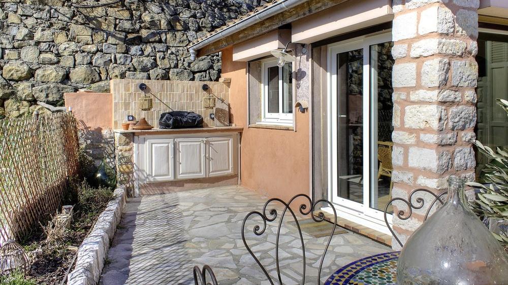 Gîte l'Aire - Terrasse avec plancha - Lantosque - Gîtes de France des Alpes-Maritimes