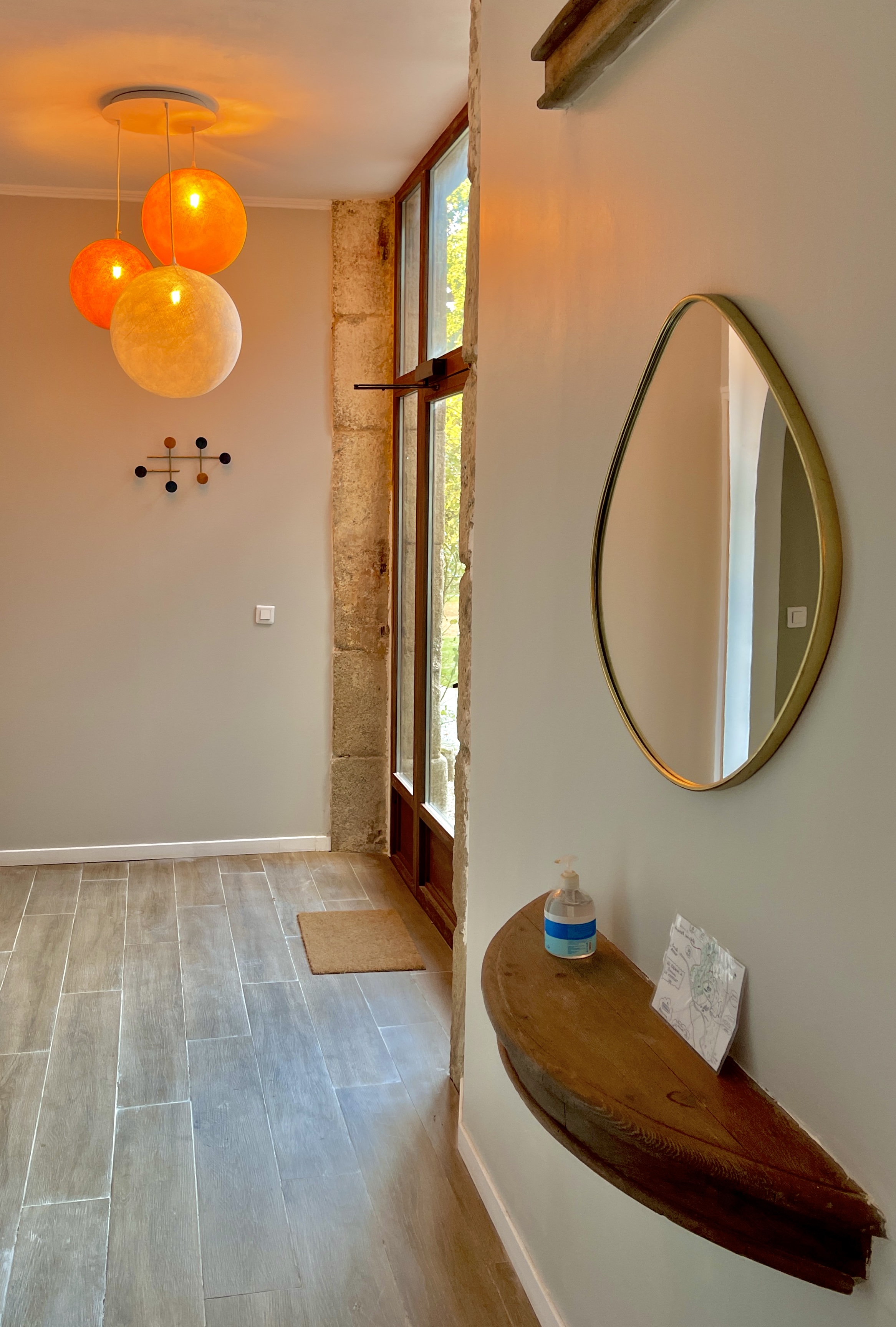 entree-appartement-la-borderie-domainelecastelet-castres81