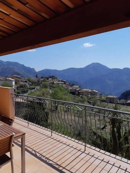 Gîte Les Chamois d'Utelle-Vue depuis la Terrasse-Utelle-Gîtes de France des Alpes-Maritimes