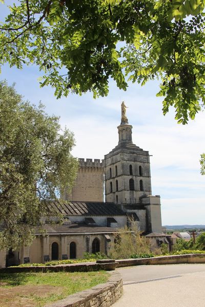 Basilique Métropolitaine N-D des Doms