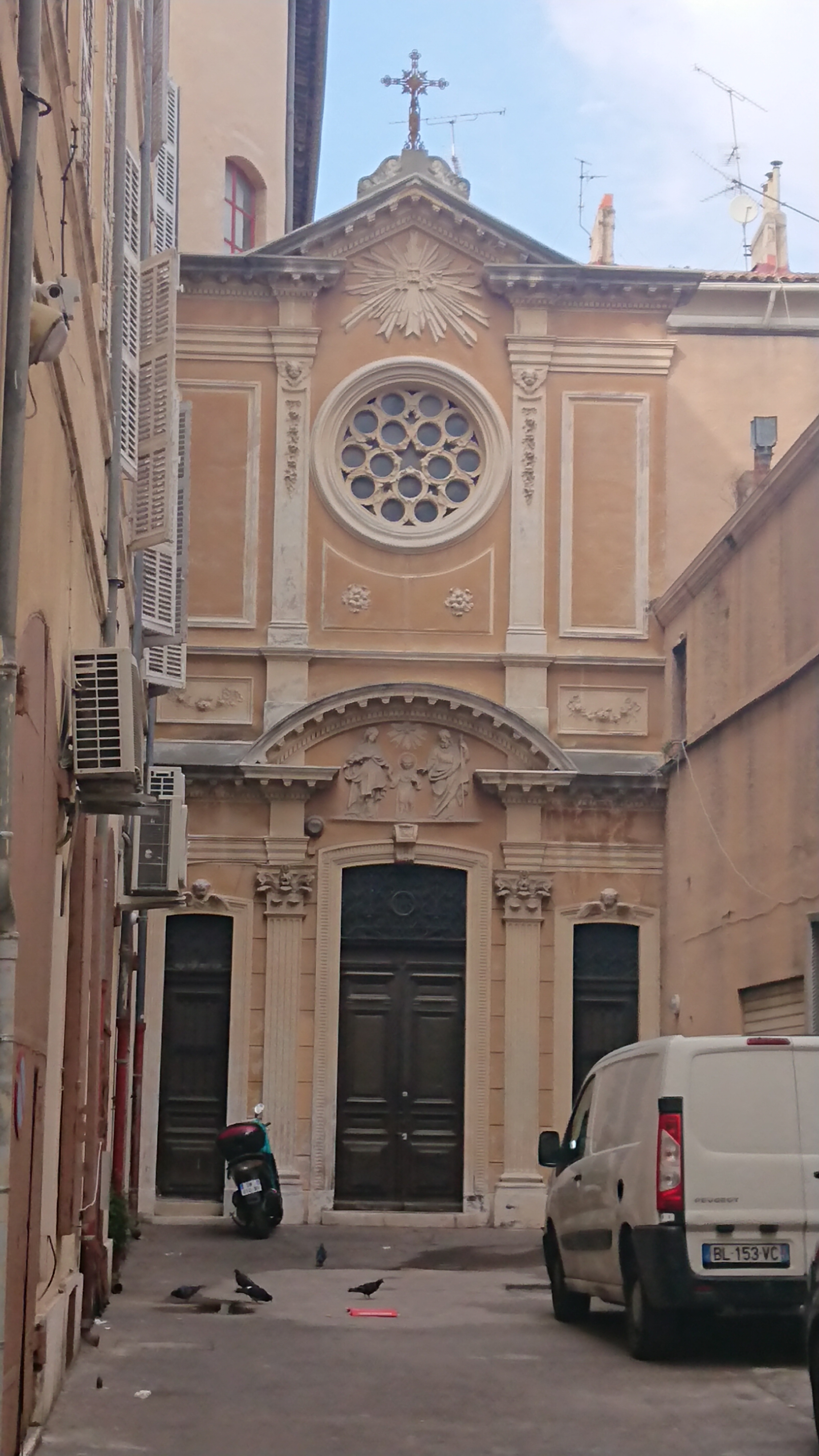 Eglise de la Mission de France Saint Pie X - photo 3