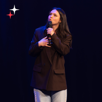 Spectacle humour par Nina Azoulay - "Bonne" copine_Rive-de-Gier