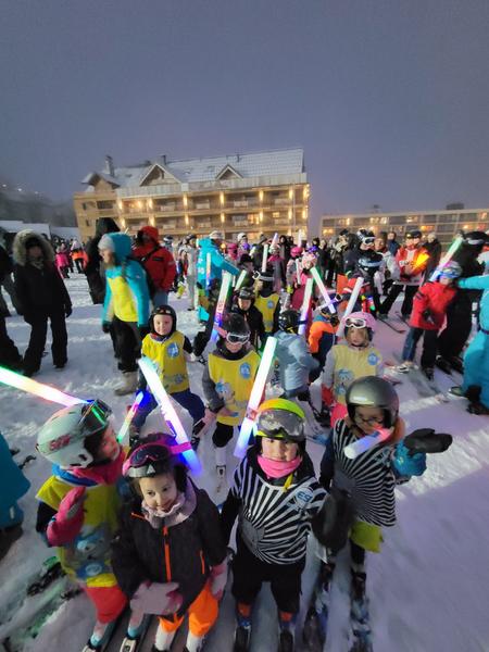 Torchlight parade ESI_La Toussuire