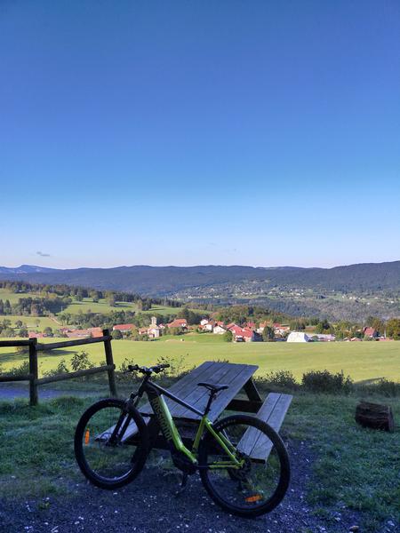 Giron 1000 station et village_Giron