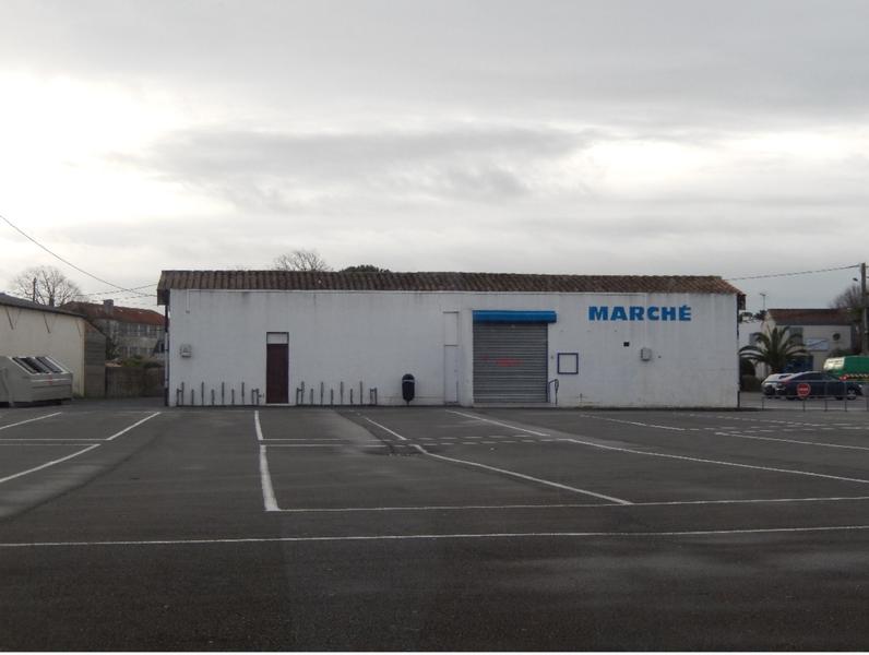 Aire de stationnement de camping-cars - Marché de Chéray