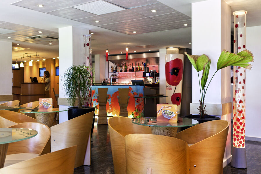Ibis Lyon Est Bron - Bar réception