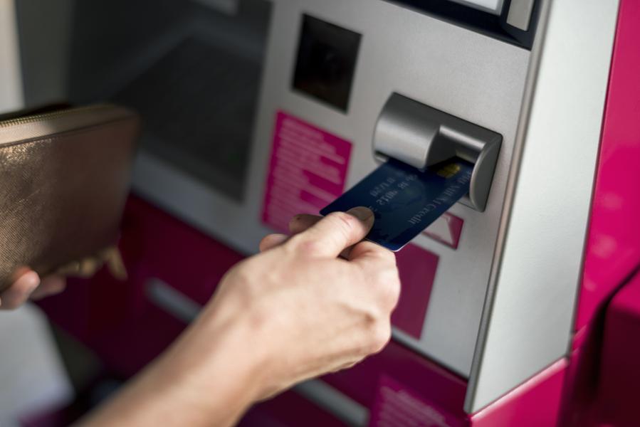 Distributeur de billets - Brinks- Dolus d'Oléron Centre