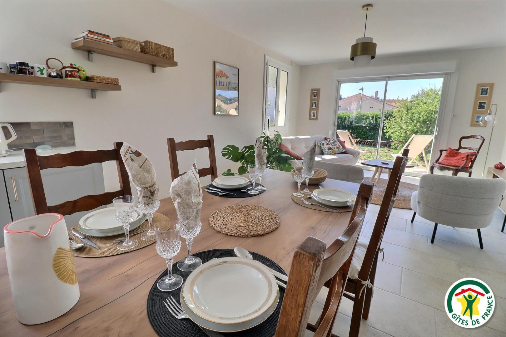 Cuisine ouverte sur le salon