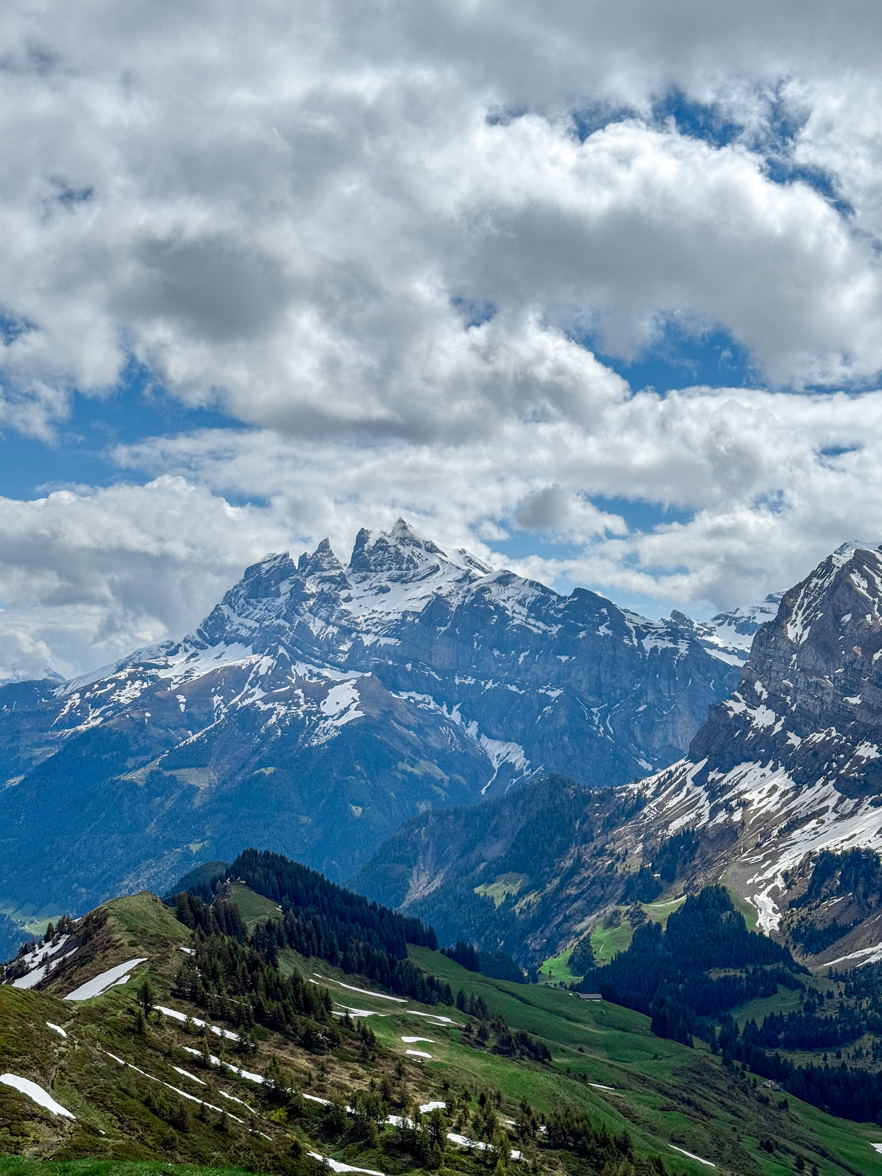 Col de Cou depuis le lac des Mines d'Or