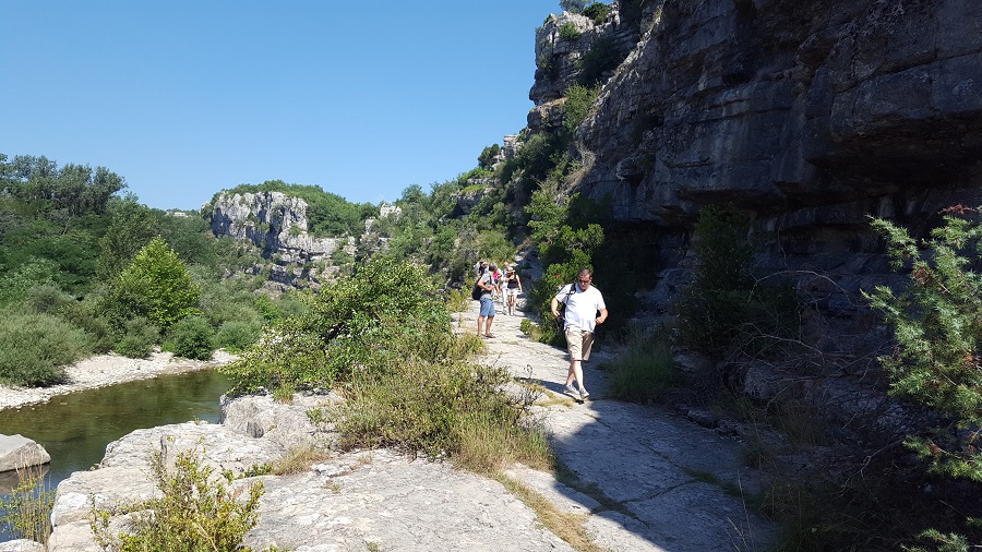 la cle des champs ardeche balade groupe gorges de l'ardeche
