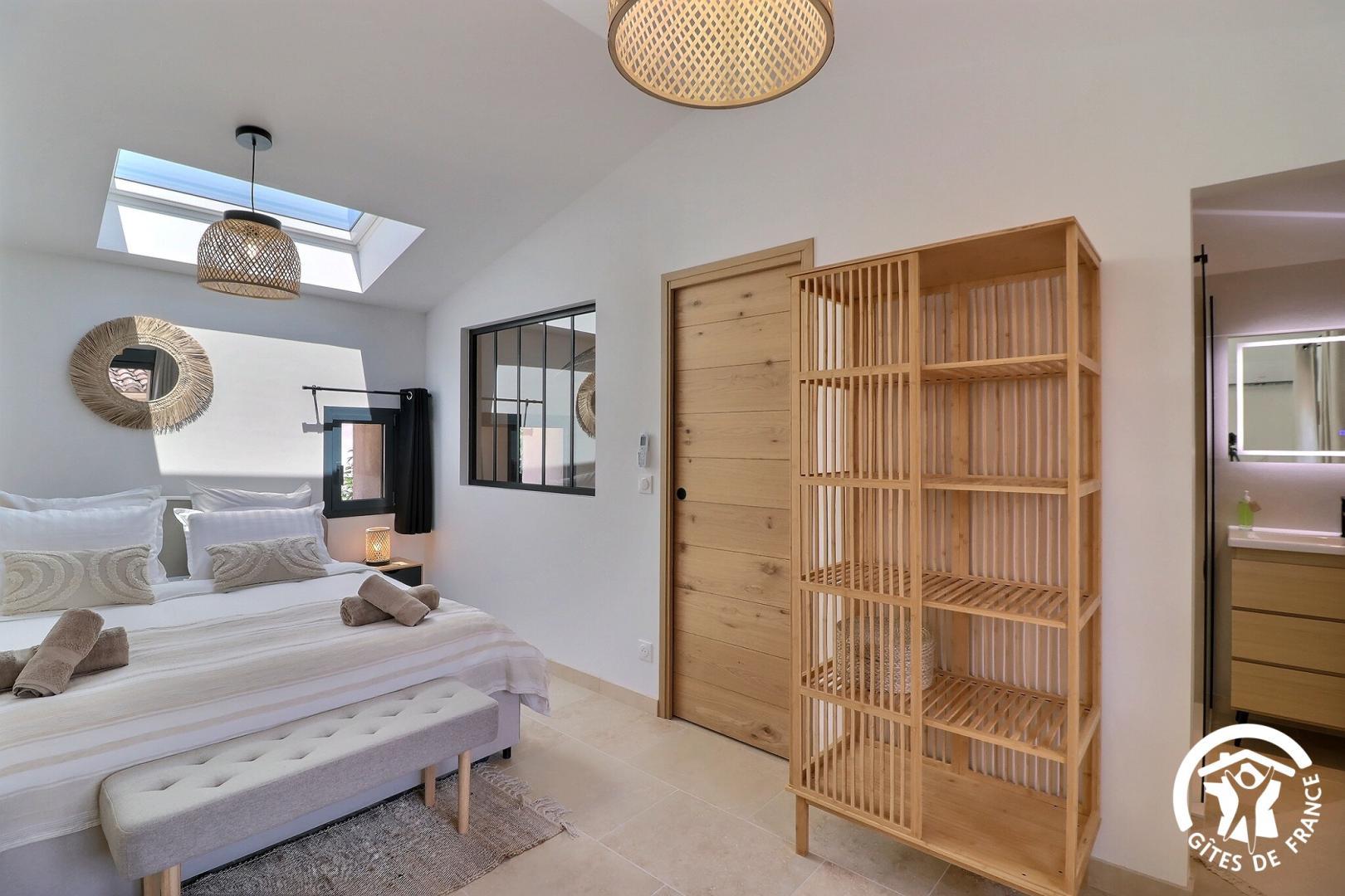 La Pomme de Pin, La Fare-les-Oliviers - photo 6