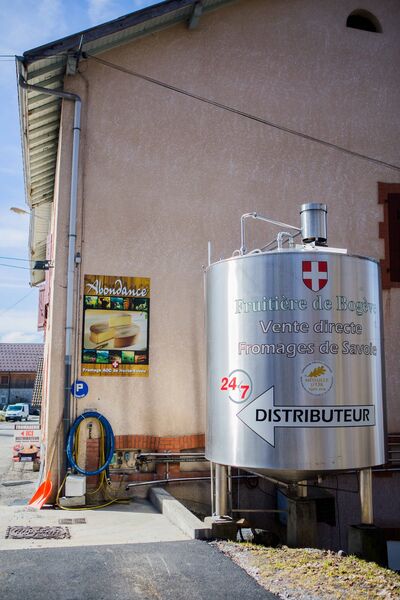 Bâtiment de la fruitière de Bogève