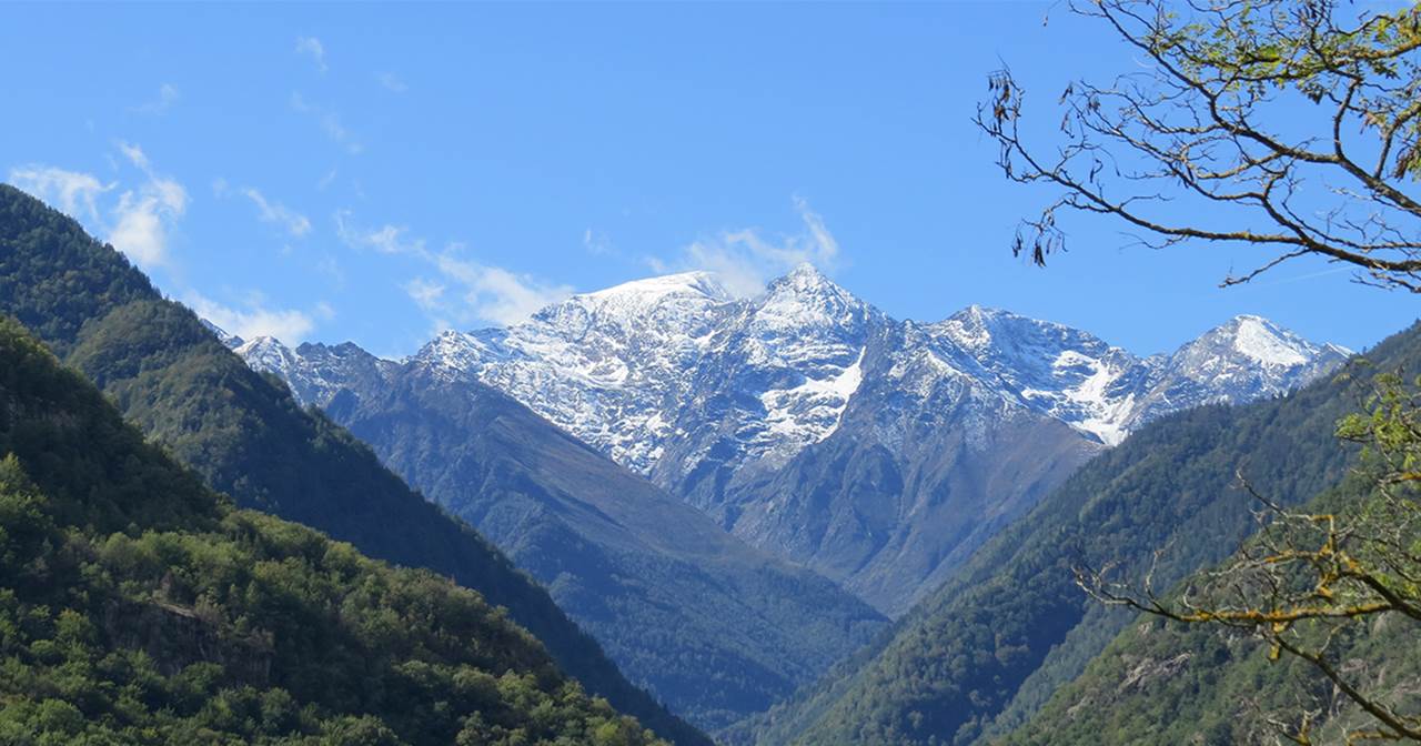 Panorama sur la vallee du Montcalm