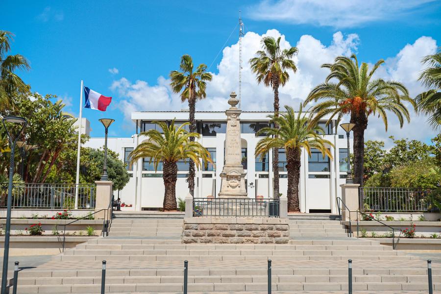 Mairie de La Londe les Maures