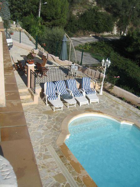 Gîte Bellevue-Piscine commune-Tourrette-Levens-Gîtes de France des Alpes-Maritimes