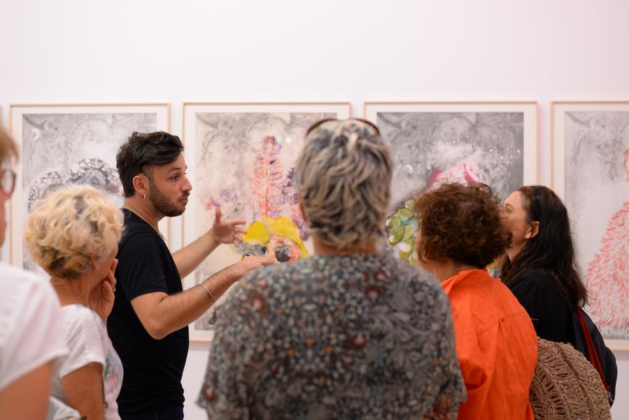 Visite en compagnie de l'artiste Romuald Jandolo