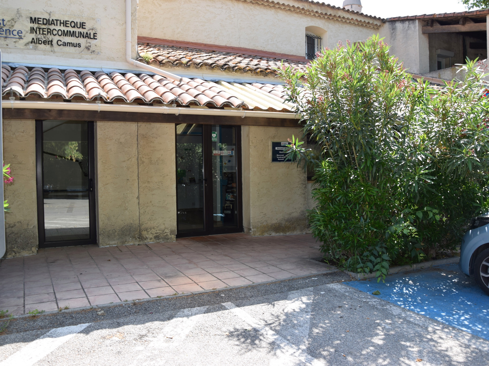 Médiathèque intercommunale Albert Camus, Grans - photo 2