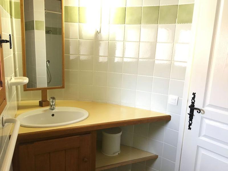 Salle d'eau-Gîte Plateau du Lac n°1-Bairols-Gîtes de France Alpes-Maritimes