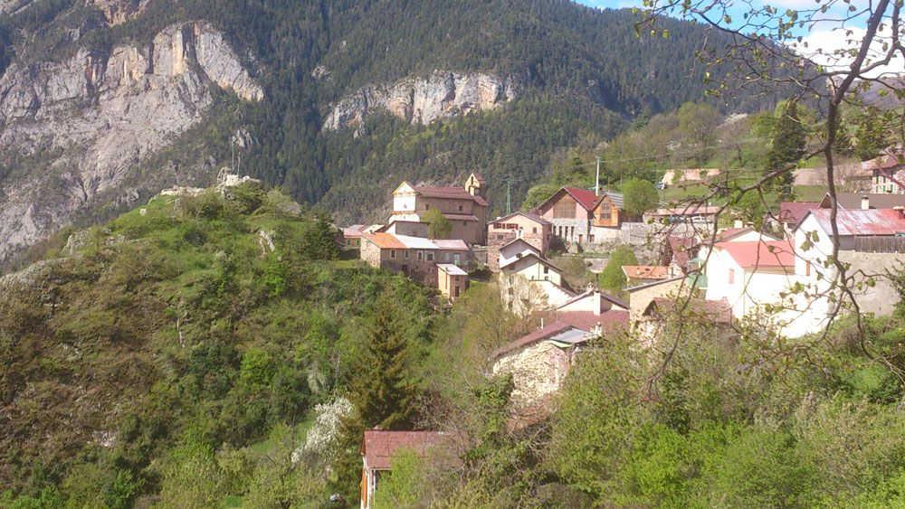 Gîte Le Rourois-Le village-Roure-Gîtes de France des Alpes-Maritimes