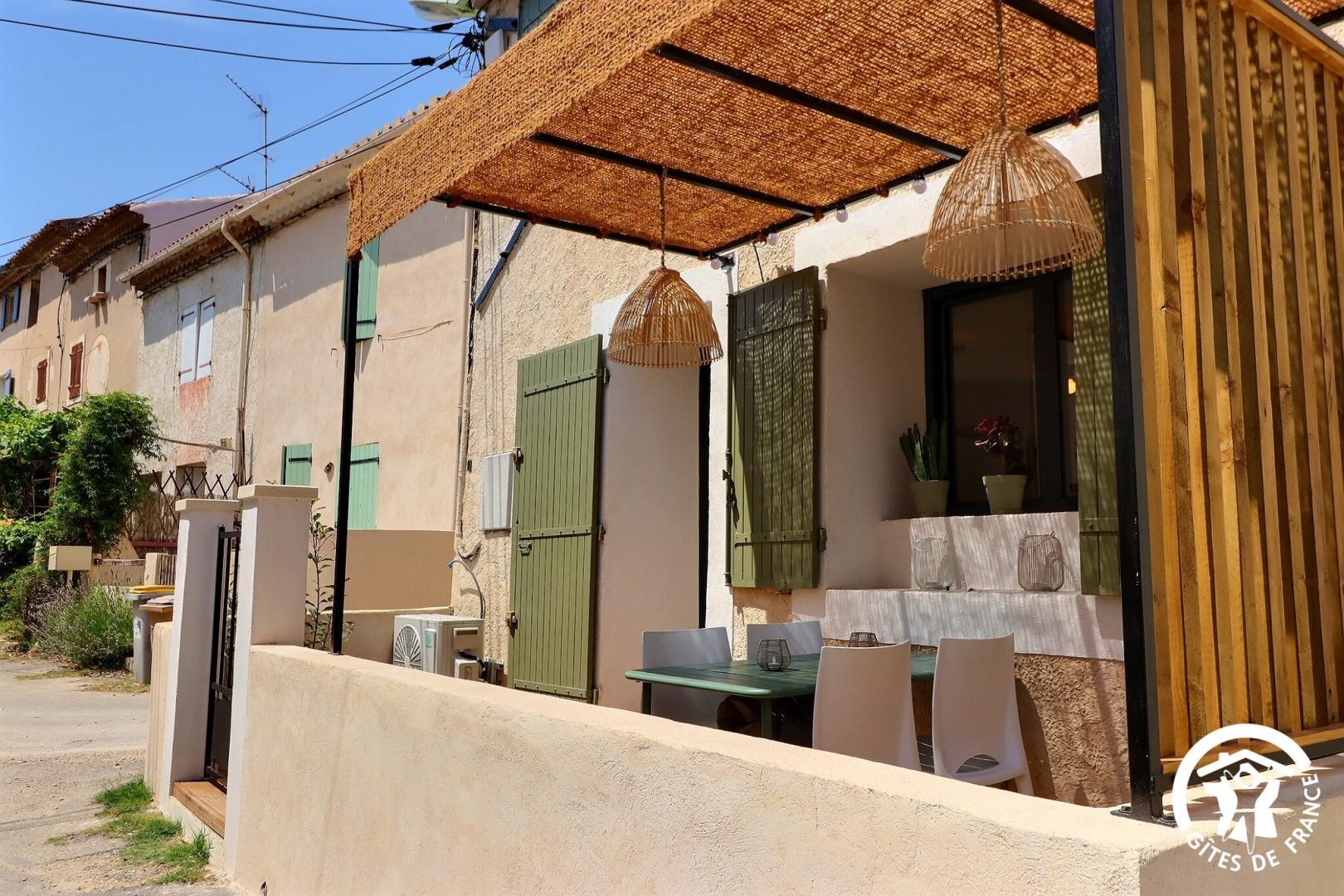 La Pomme de Pin, La Fare-les-Oliviers - photo 4