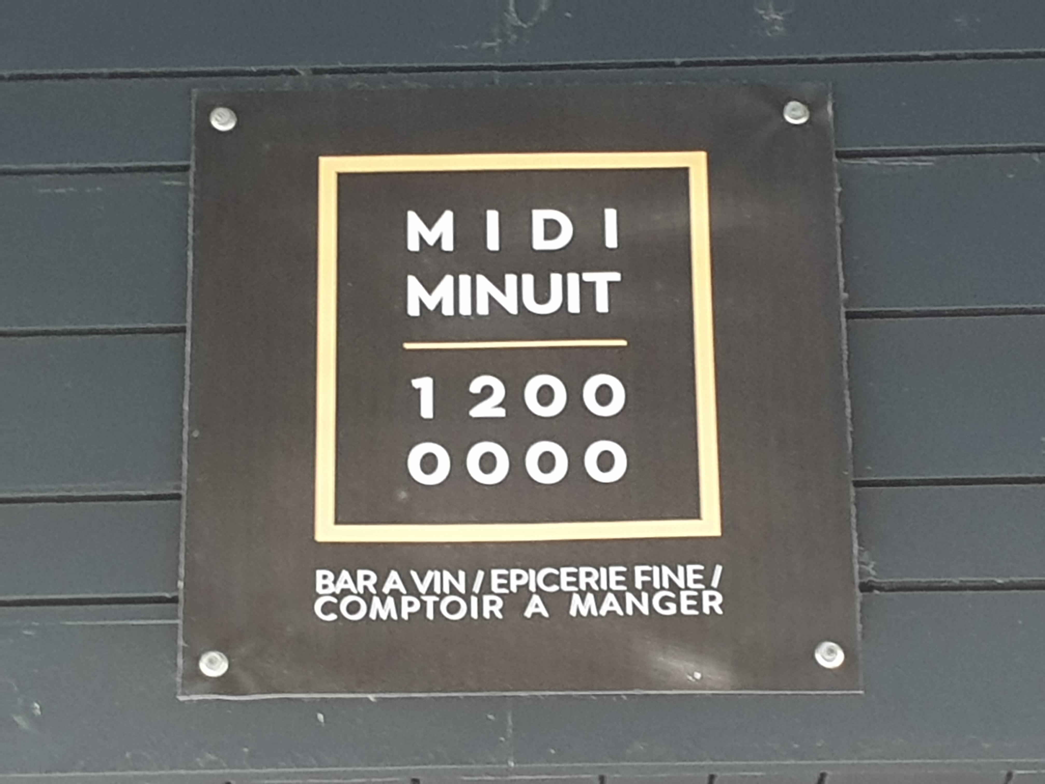 Midi-Minuit