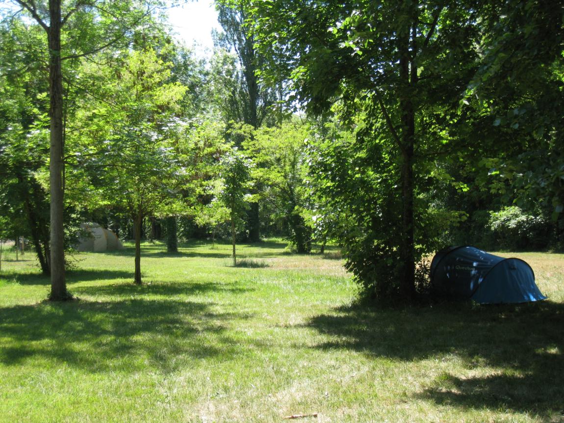 Aire Naturelle de la cave Monge Granon — photo 3