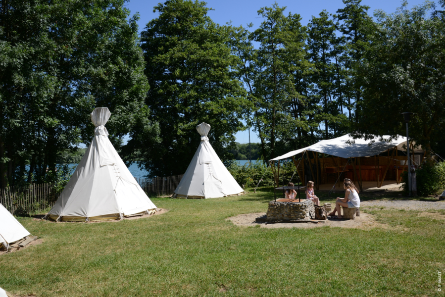 Camp indien la Plaine Tonique