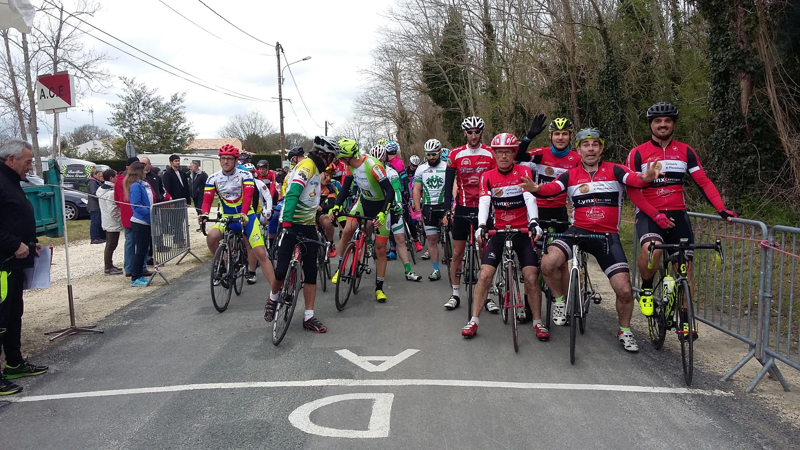 Course cycliste de la municipalité d'étaules organisée par l'ACE