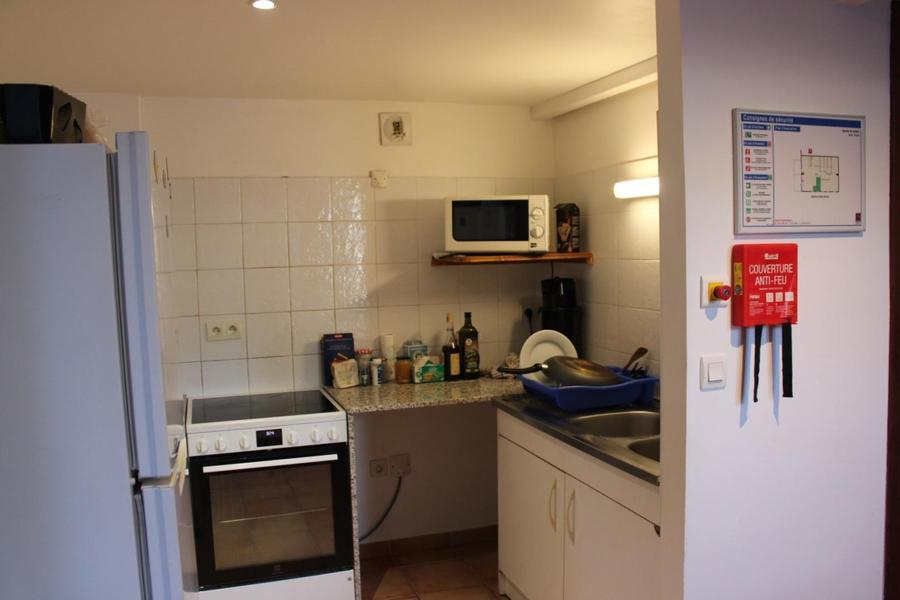 Grange des Tilleuls - Cuisine commune - Gîtes de Groupe d'Etape - Roure - Alpes-Maritimes