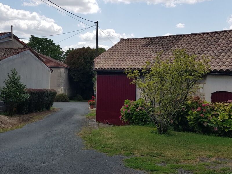 Aire de Camping-Car Chez Marchand