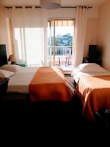 chambre triple grande terrasse