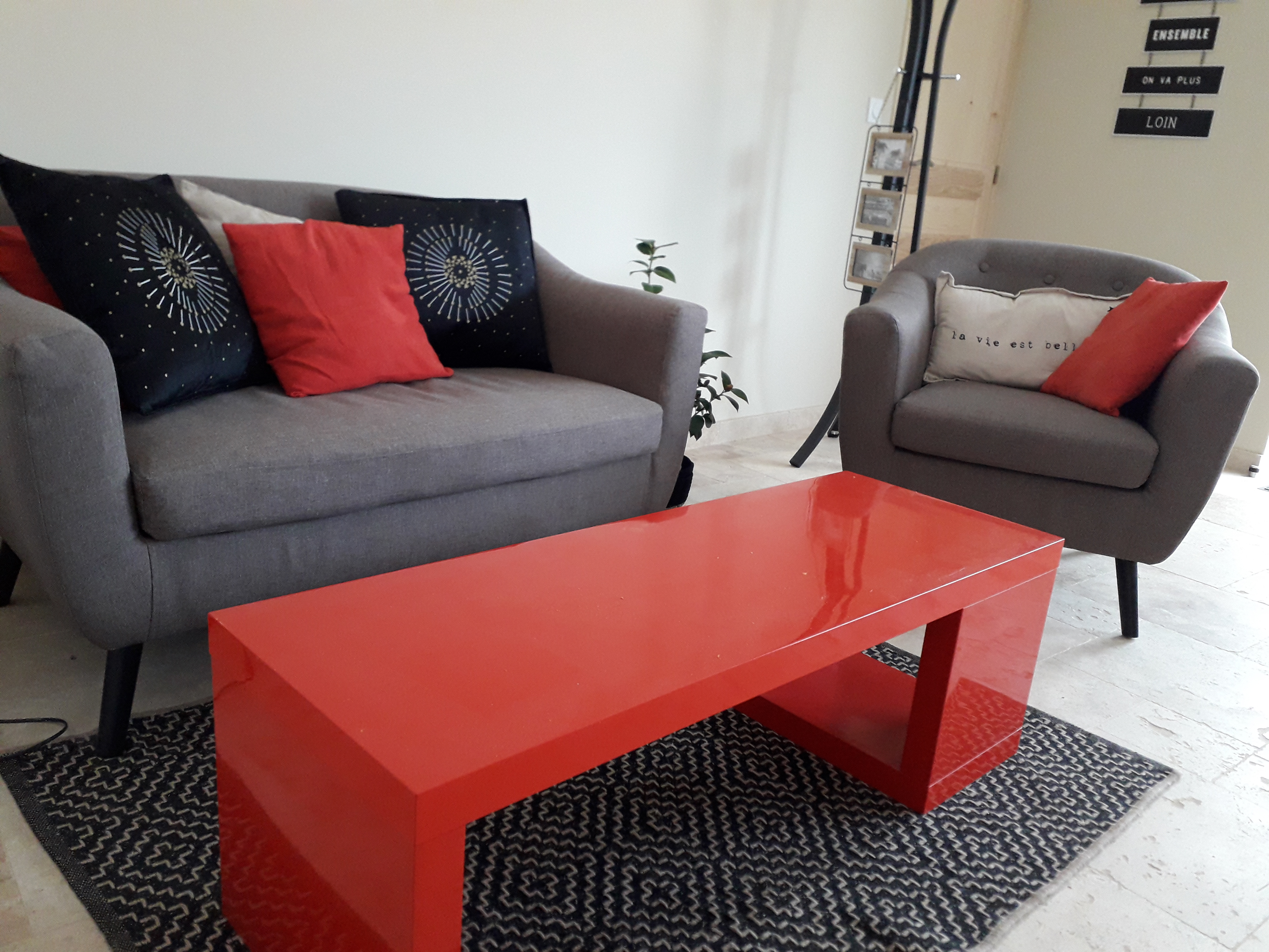 PHOTO ENTRE LAC ET SAPIN