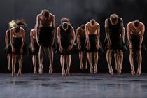 Spectacle de danse Requiem(s) / MC2 Grenoble_Saint-Étienne-de-Saint-Geoirs
