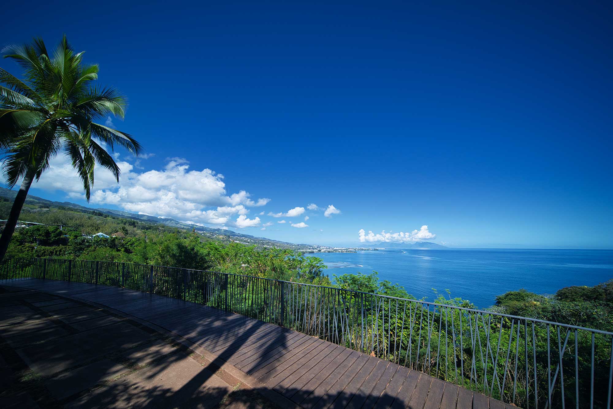 Tahiti   Point de  vue Tahara'a paysage