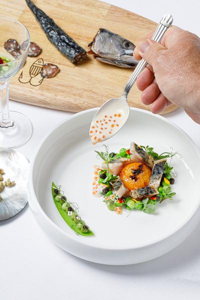 Maquereau petit pois oeuf confit