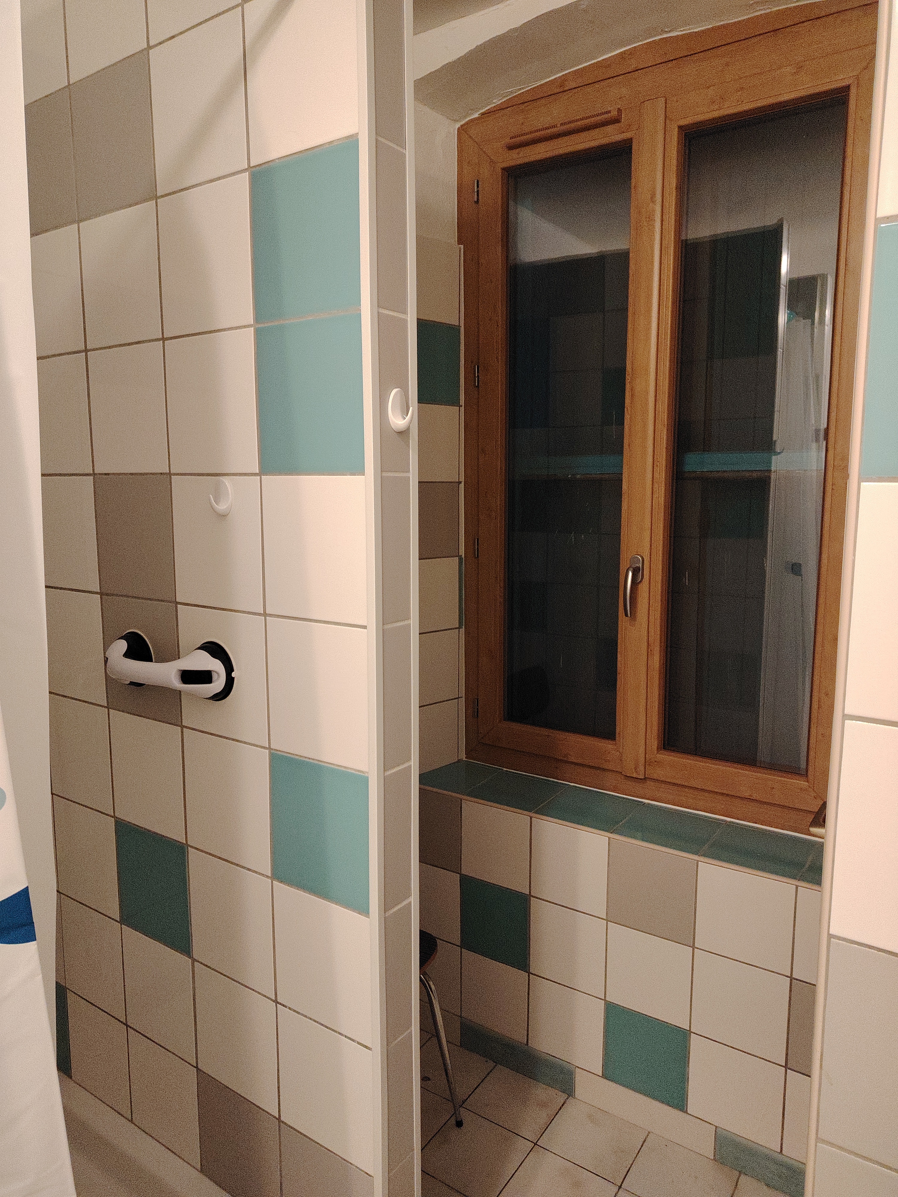 4f230ff0cc27c9db8ae627f0894a673d