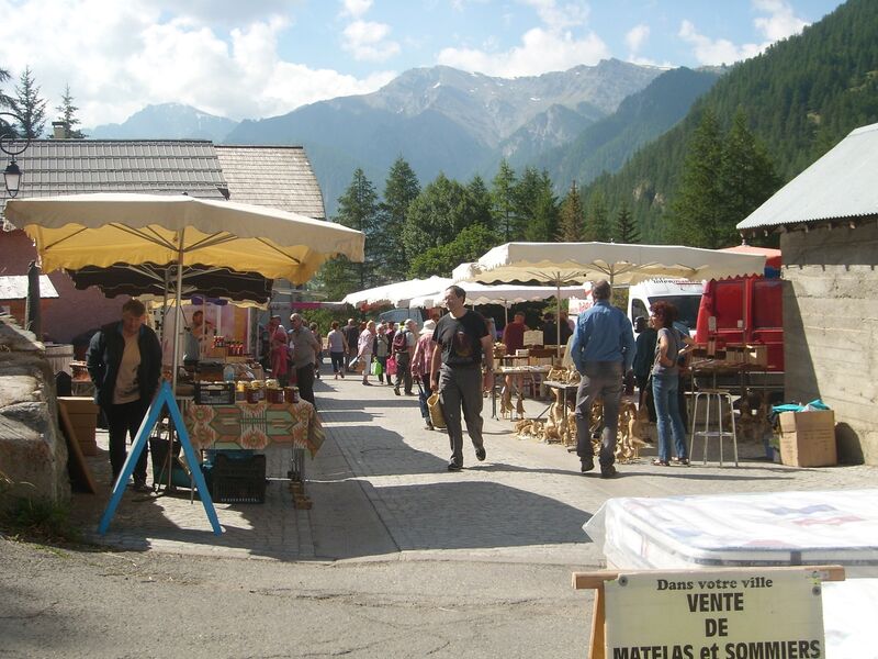 Marché de Molines - © Mairie de Molines Marché de Molines - © Mairie de Molines