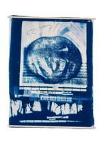 Alison Knowles, The Dnieper at the Black Sea, 1992 Cyanotype avec acrylique, encre, crayon gras et crayon sur tissu