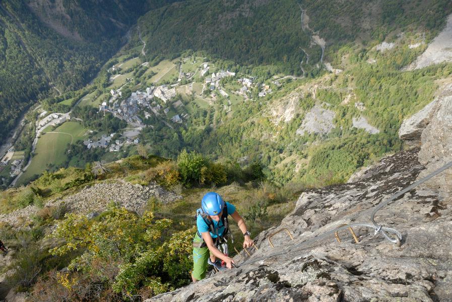 Via Ferrata Les Perrons - Niveau Sportif_Saint-Christophe-en-Oisans