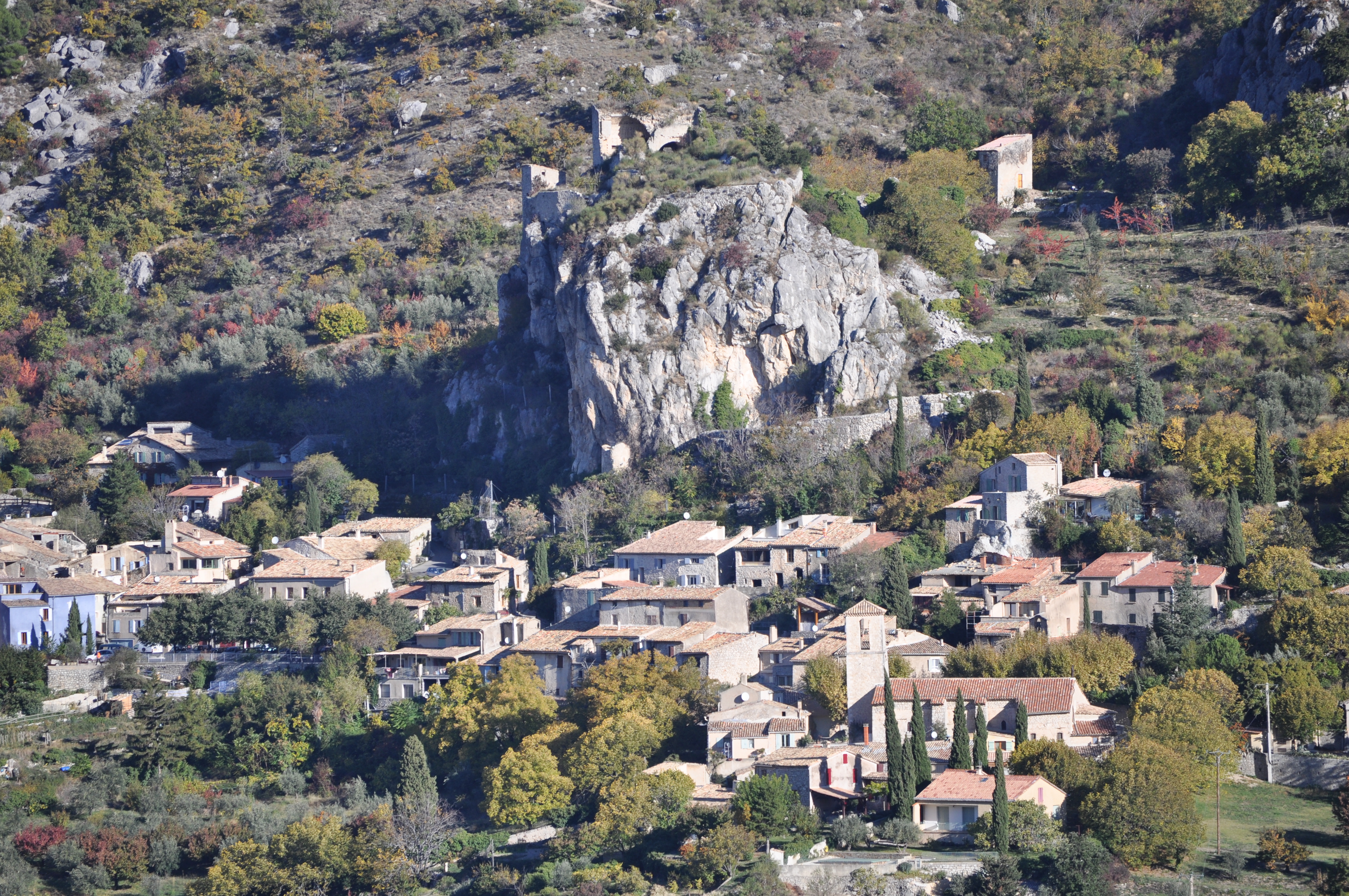 Vue sur le village perché de La Roche-sur-le-Buis