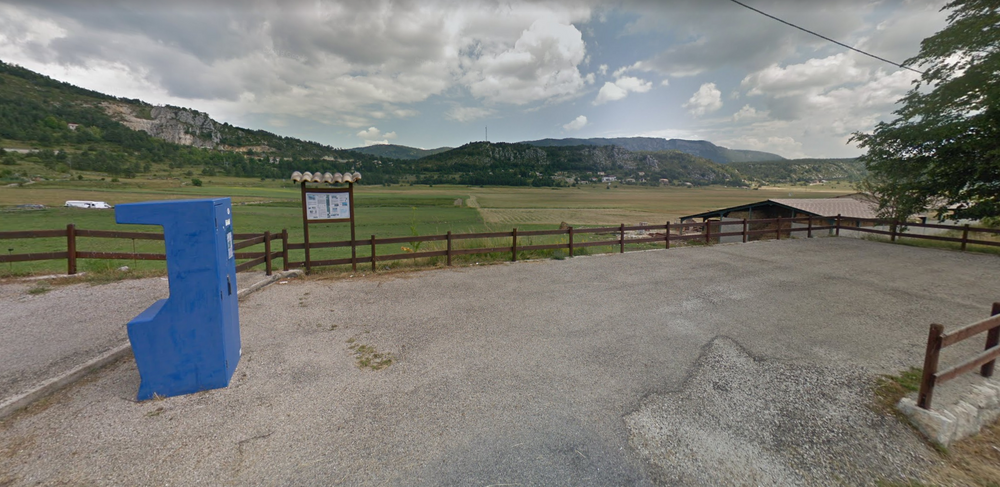 Aire de stationnement Campings-Cars_Caille