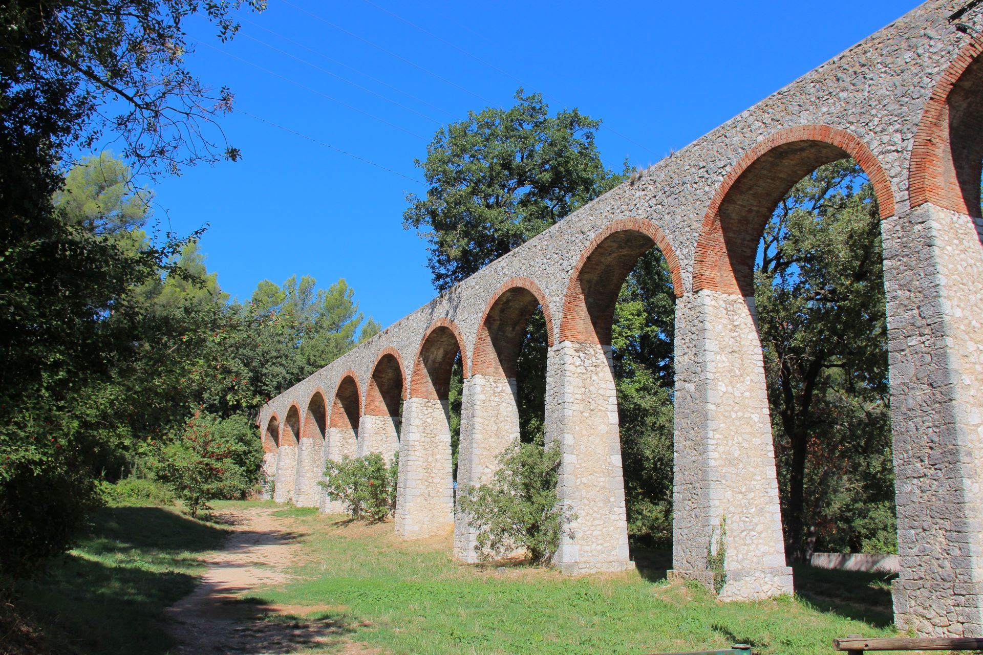 Aqueduc de la Penne sur Huveaune, La Penne-sur-Huveaune - photo 2
