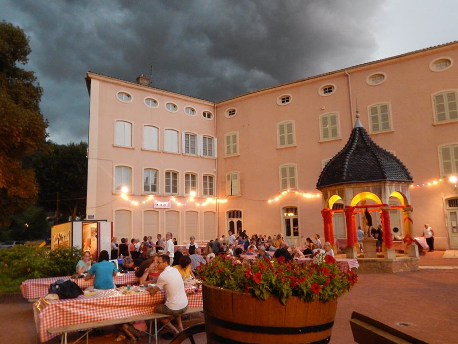 Guinguette Village Beaujeu